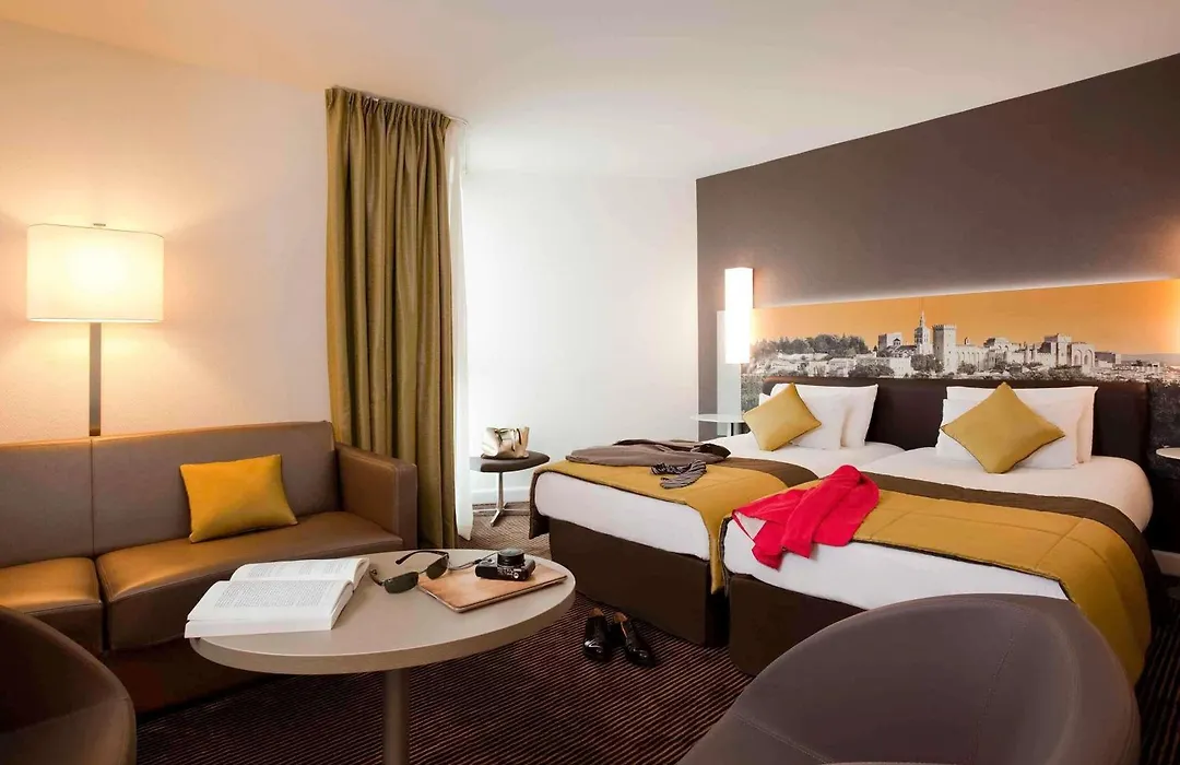 Mercure Avignon Centre Palais des Papes-1